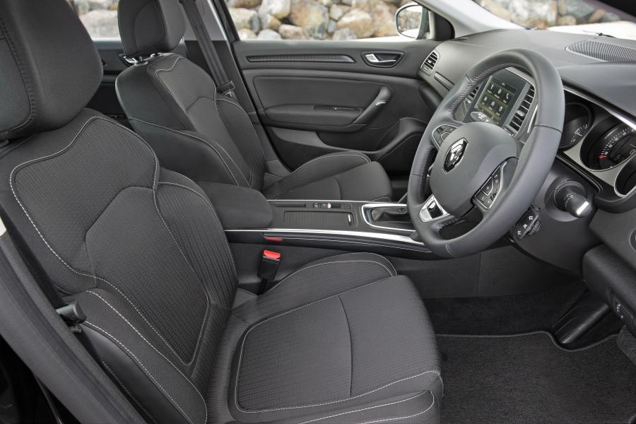 Интерьер Renault Megane Sedan 2017 года  (AU) (фото 14 из 27)